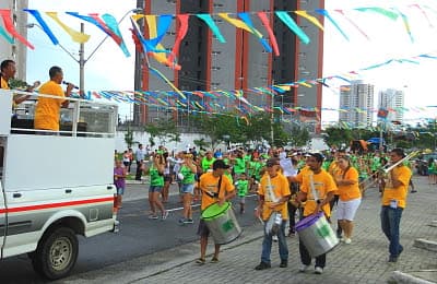 Domingo tem desfile dos blocos “Tô de Boa” e “Rua Nova”