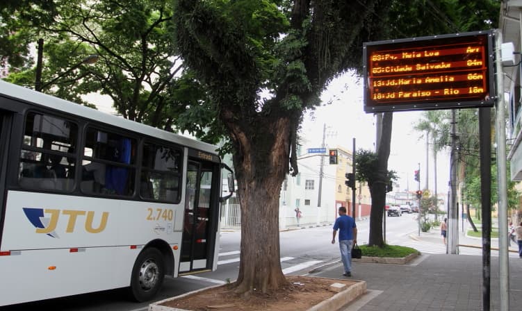 Tarifa de ônibus urbanos tem reajuste no próximo dia 14
