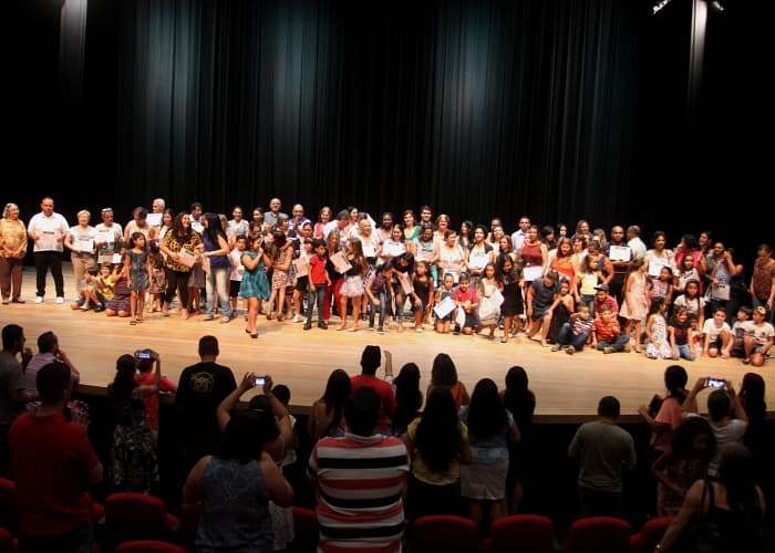 Conselheiros de Escola tomam posse no EducaMais Jacareí