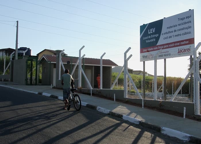 Já está em funcionamento o oitavo LEV de Jacareí, no Jardim Elza Maria