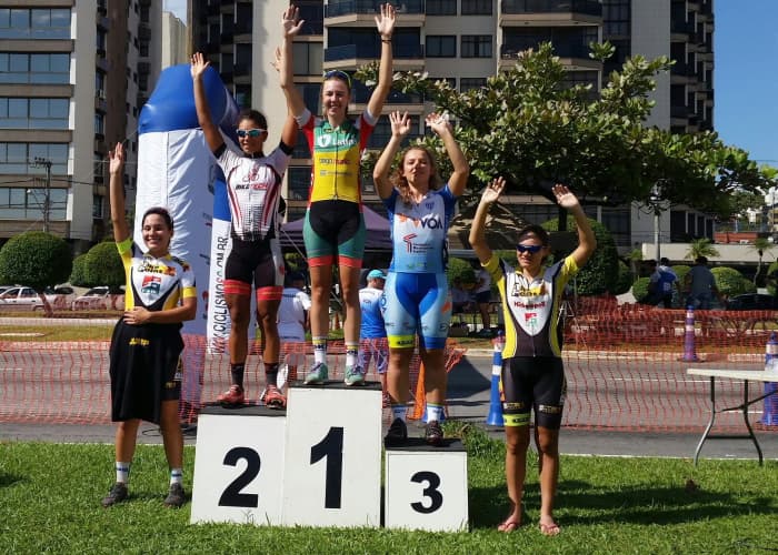 Larissa Castelari fica em segundo lugar em prova válida para ranking nacional