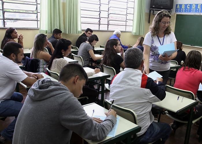 Prefeitura realiza nomeação de aprovados em concurso público para professores