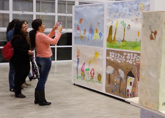 Crianças da rede municipal fazem exposição “Paisagens e jardins” no EducaMais Jacareí