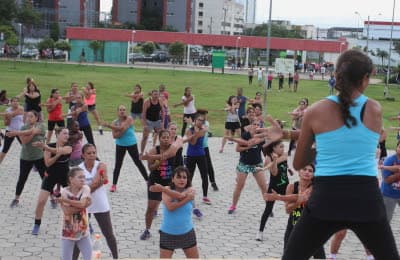 Prefeitura retoma as aulas abertas de ginástica e dança no Parque da Cidade