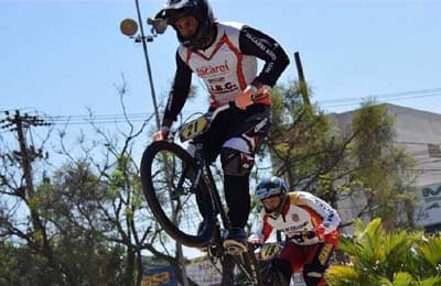 Jacareí fatura dois títulos paulistas de Bicicross na temporada 2015