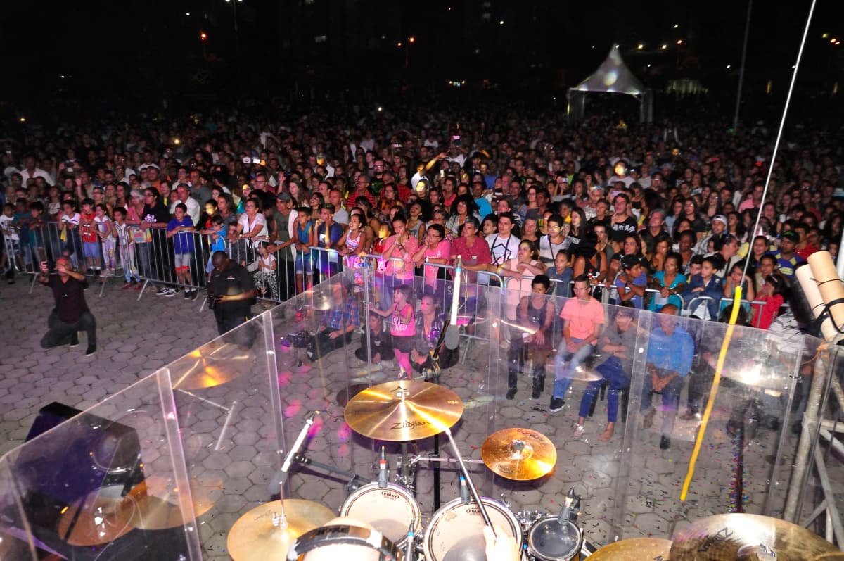 Show de aniversário anima público no Parque da Cidade