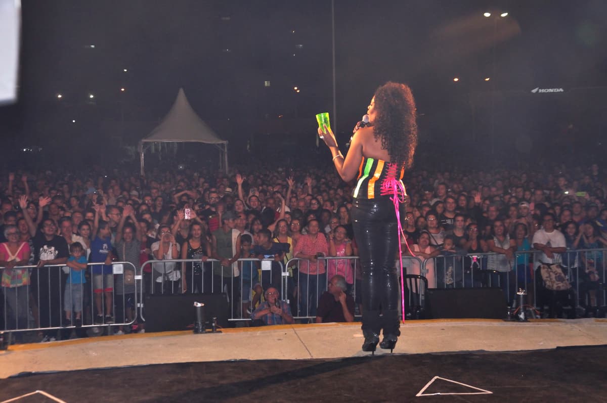 Jacareí tem shows e programação especial de aniversário da cidade