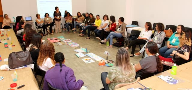 Educadores da Rede Municipal de Ensino participam de formação