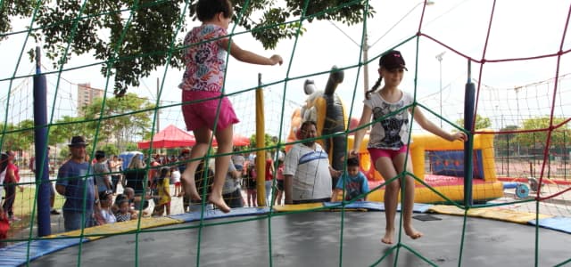 Caravana da Alegria anima Semana das Crianças em Jacareí