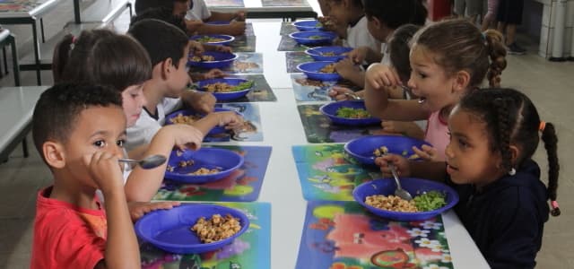 Prefeitura de Jacareí inicia licitação para a contratação de Merenda Escolar