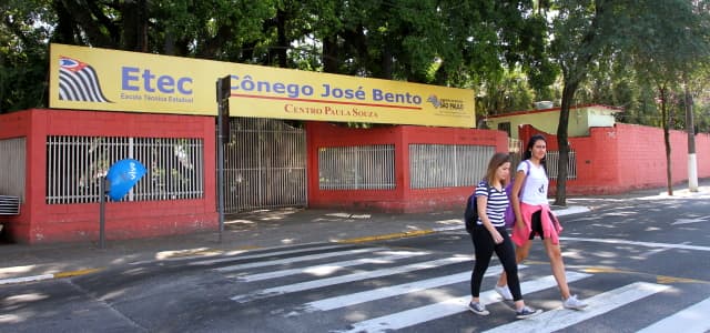 Prefeitura e ETEC Cônego José Bento firmam parceria em Agrimensura