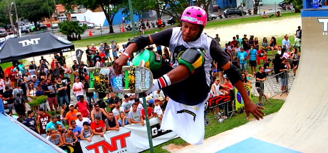 Marcelo Kosake e Rony Gomes vencem etapa do brasileiro de skate em Jacareí