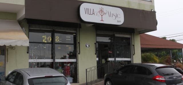 Bar de Jacareí vence o primeiro concurso de vitrines natalinas