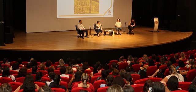 “Jacareí Cidade Leitora” prossegue com Carrossel Literário