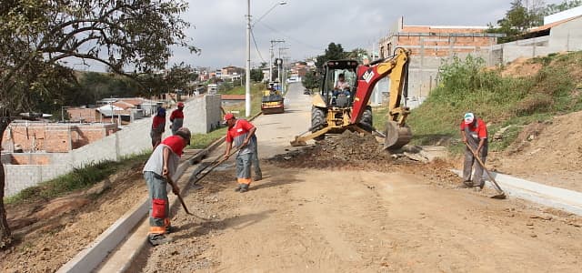 Infraestrutura realiza obras e manutenção em diversos bairros da cidade