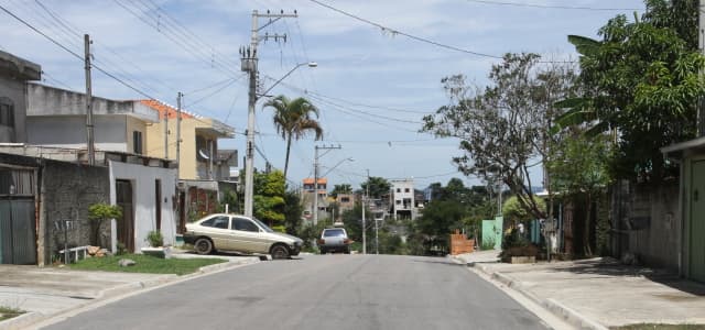 Regularização Fundiária: Prefeitura entrega títulos aos moradores do 1º de Maio