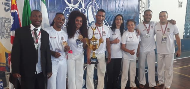 Jogos Regionais: Delegação de Jacareí recebe homenagem