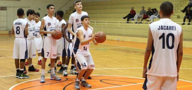 Basquete sub-13 e sub-15 joga sábado (18) em casa, depois de vitória no Paulista
