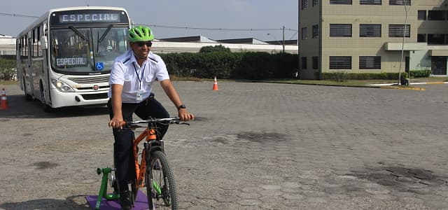 “Semana do Ciclista” tem experimento com motoristas de ônibus da JTU