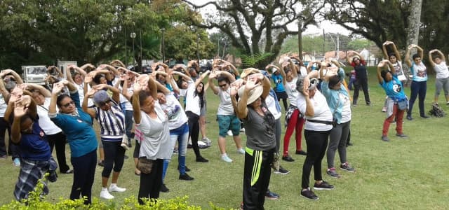 Programa ‘Agita Idoso’ reúne 300 participantes no Viveiro Municipal