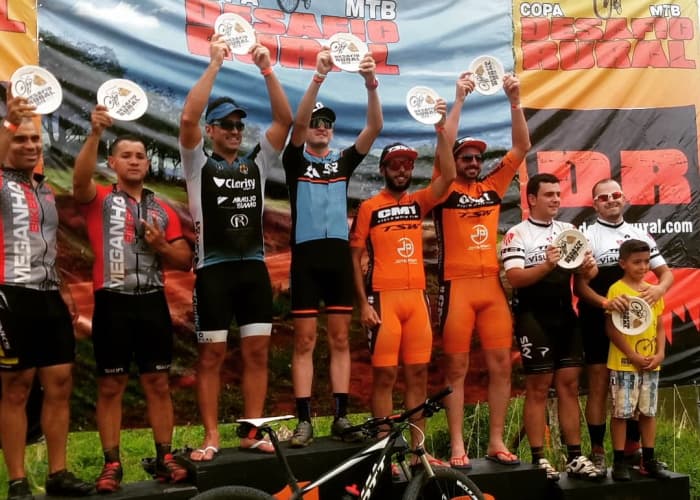Atletas de Jacareí garantem pódio em Campeonato de Mountain Bike