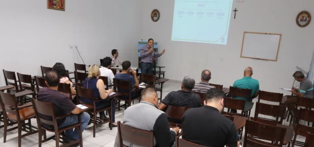 Audiência Pública sobre linhas de ônibus no Parque Meia-Lua reúne 20 moradores