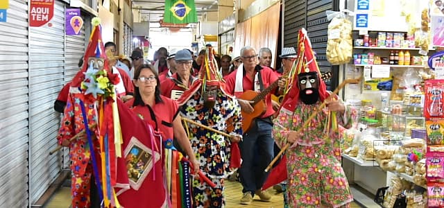 Folia de Reis acontece domingo (13) na Praça do Rosário