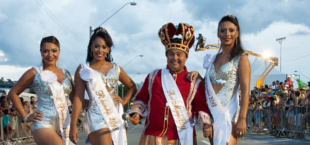 Jacareí escolhe a Corte do Carnaval 2019 neste sábado (26)