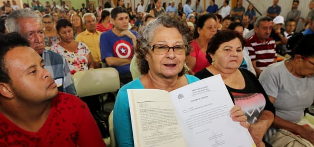 Prefeitura de Jacareí realiza entrega de títulos aos moradores do 1º de Maio