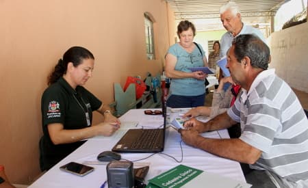 Cadastro Único vai aos bairros de Jacareí