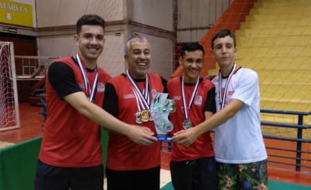 Badminton jacareiense fatura dois ouros, uma prata e garante o vice no geral