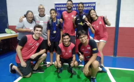 Badminton garante pódios em etapa regional