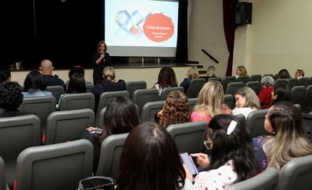 Programa ‘Família Segura’ promove palestras em celebração ao Dia Internacional da Mulher