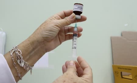 Campanha de vacinação contra o sarampo começa nesta terça-feira (14) e vai até o fim de agosto