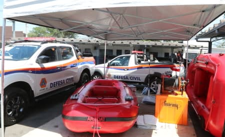 Reforço: Defesa Civil de Jacareí recebe duas viaturas e kits de emergência
