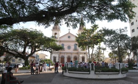 Prefeitura e Mitra Diocesana concluem assinatura de permuta de áreas em Jacareí