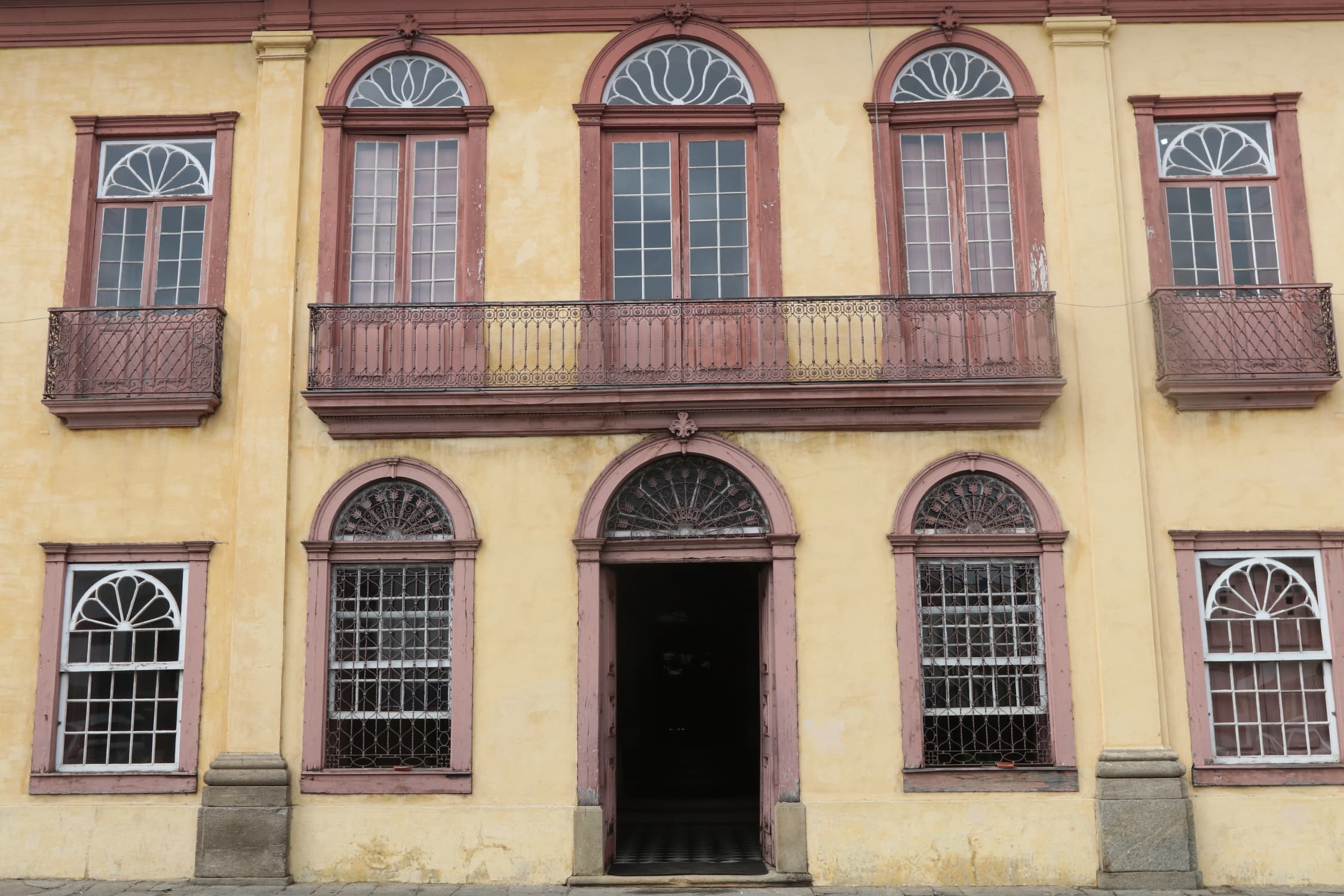 Oficina de colagem é destaque neste sábado (23): Quilombos e Comunidades, com Janaina Vieira