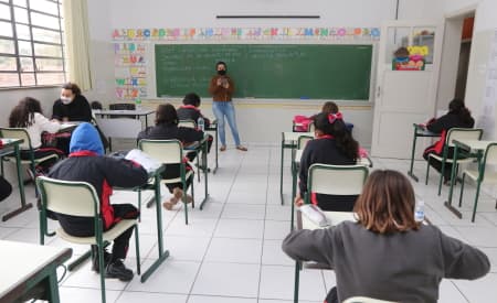 Educação de Jacareí é finalista em prêmio estadual