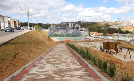 Asfalto, iluminação, saneamento e lazer transformam Jardim do Marquês