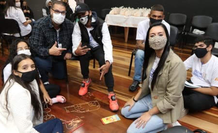 Programa da Secretaria de Assistência Social já ajudou 44 jovens a entrarem no mercado de trabalho em Jacareí