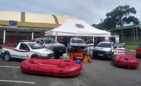 Defesa Civil de Jacareí recebe novos equipamentos e passa a contar com mais um veículo em sua frota