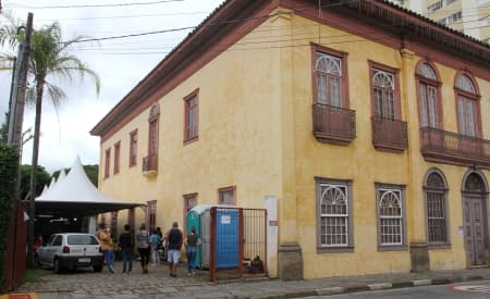Prefeitura de Jacareí suspende atendimento para pessoas com sintomas de gripe e Covid-19 no MAV