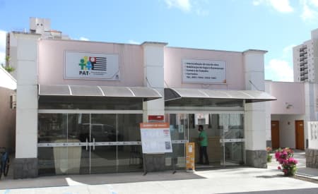 PAT de Jacareí encerra 2021 com aumento em vagas captadas e candidatos contratados