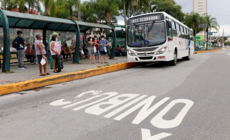 Volta às aulas! 4 linhas do transporte coletivo são adequadas para atender horários escolares