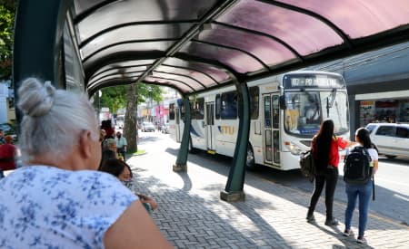 Jacareí está entre as cidades que melhor fiscalizam o transporte público