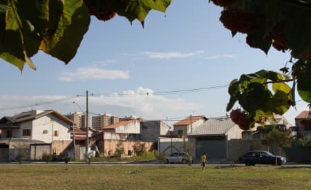 Jardim Terras de Conceição passa por revisão de emplacamento e serviço postal poderá atender todas as ruas do bairro