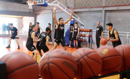 Base forte! Jacareí encerra semana de atividades voltadas às categorias de base do basquete, com participação de ex-atletas e profissionais do esporte