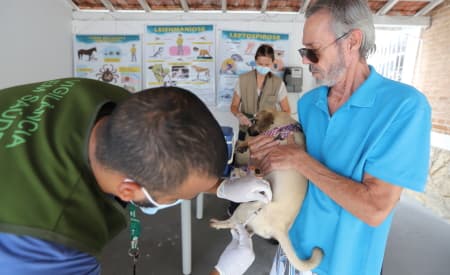 Prefeitura de Jacareí realiza vacinação antirrábica para cães e gatos, neste sábado (25), no Jardim Siesta