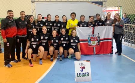 Times femininos de handebol e xadrez de Jacareí conquistam bronze nos Jogos Regionais