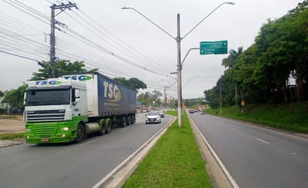Aplicativo e plataforma online, que autorizam rota de cargas pesadas em Jacareí, passam por atualização